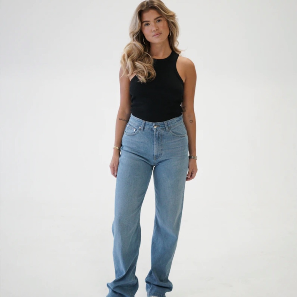 Djerf Avenue Straight Jeans Mid - Tall